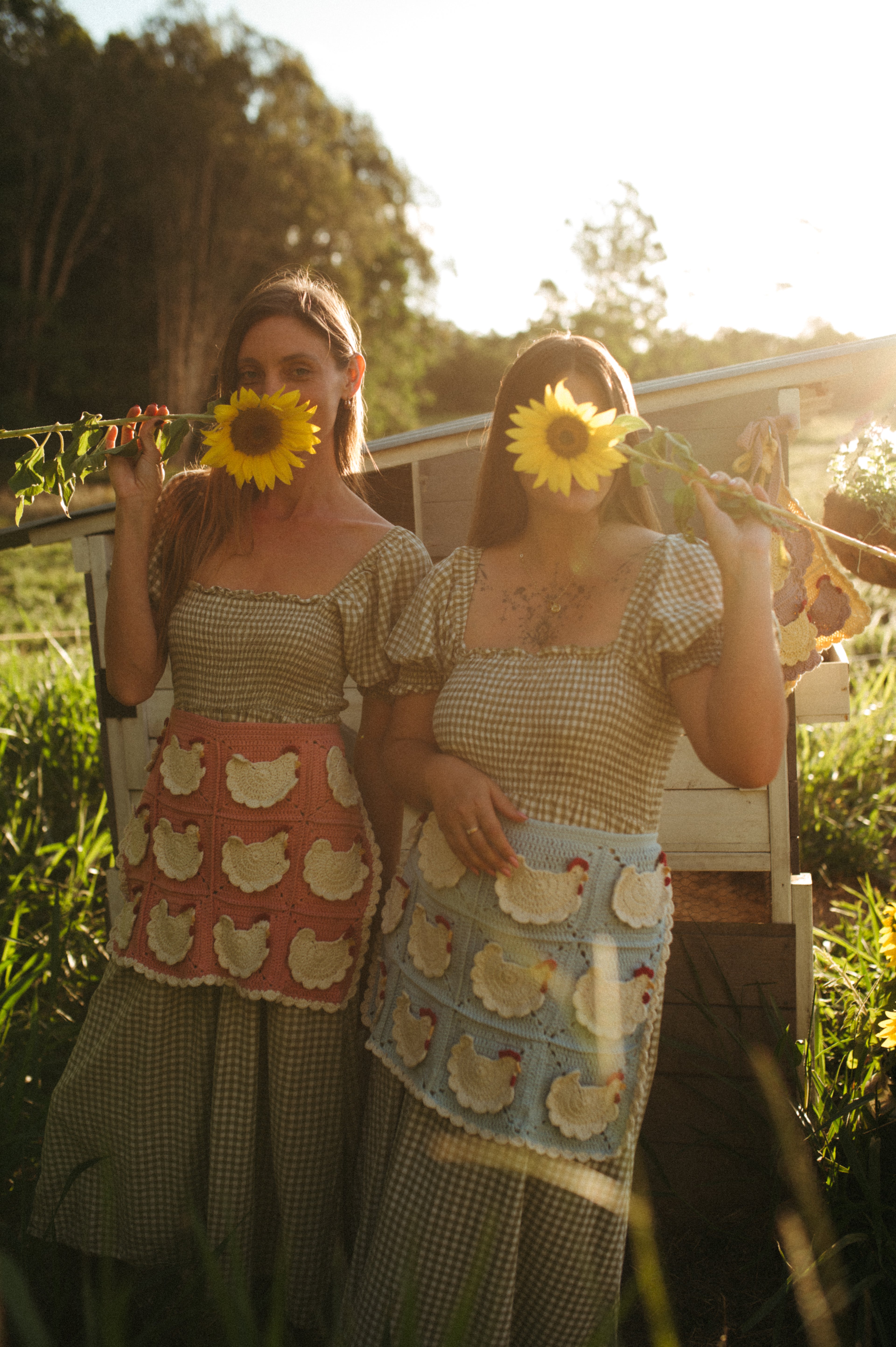 Crochet Pattern , Mother Hen Egg Apron, Collecting Eggs, Egg Apron, Chickens Childrens Egg Aprons